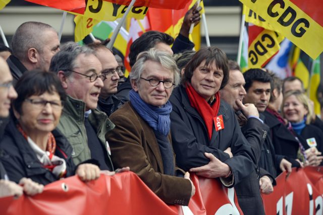 Ενέκρινε η κυβέρνηση Ολαντ το αμφιλεγόμενο νομοσχέδιο για τα εργασιακά